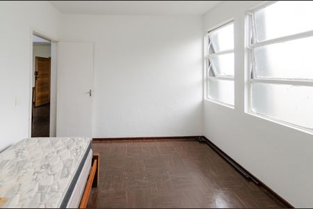 Apartamento para alugar com 77m², 3 quartos e 2 vagasQuarto 2