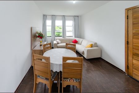Sala de apartamento para alugar com 3 quartos, 77m² em Conjunto California, Belo Horizonte