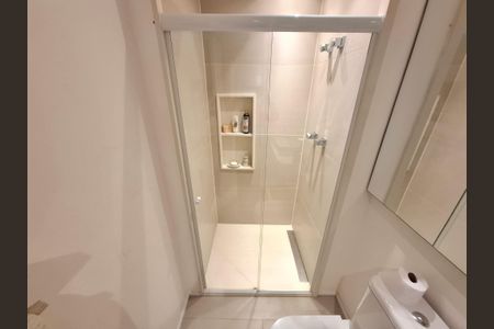 Apartamento à venda com 80m², 2 quartos e 1 vaga Apartamento à venda com 80m², 2 quartos e 1 vagaBanheiro Social