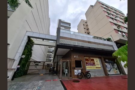 Apartamento à venda com 80m², 2 quartos e 1 vaga Apartamento à venda com 80m², 2 quartos e 1 vagaFachada