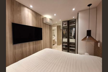 Apartamento à venda com 80m², 2 quartos e 1 vaga Apartamento à venda com 80m², 2 quartos e 1 vagaSuíte