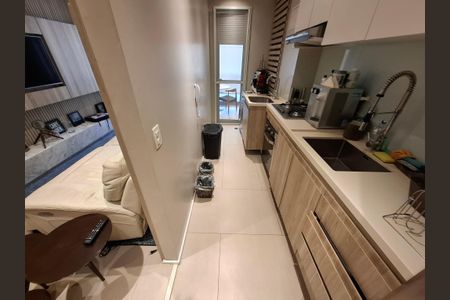 Apartamento à venda com 80m², 2 quartos e 1 vaga Apartamento à venda com 80m², 2 quartos e 1 vagaCozinha e Área de Serviço