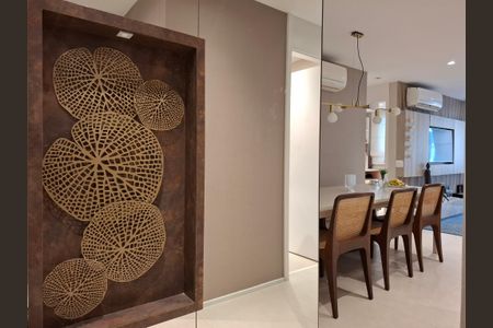 Apartamento à venda com 80m², 2 quartos e 1 vaga Apartamento à venda com 80m², 2 quartos e 1 vagaHall de entrada