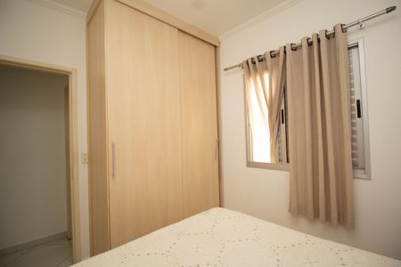 Quarto 1 de apartamento à venda com 2 quartos, 47m² em Vila Palmeiras, São Paulo