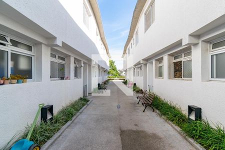 Casa de condomínio à venda com 77m², 2 quartos e 2 vagasÁrea comum