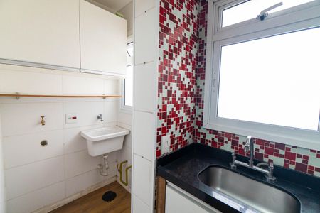 Casa de condomínio à venda com 77m², 2 quartos e 2 vagasCozinha e Área de Serviço