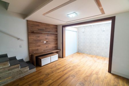 Sala de casa de condomínio à venda com 2 quartos, 77m² em Vila do Encontro, São Paulo