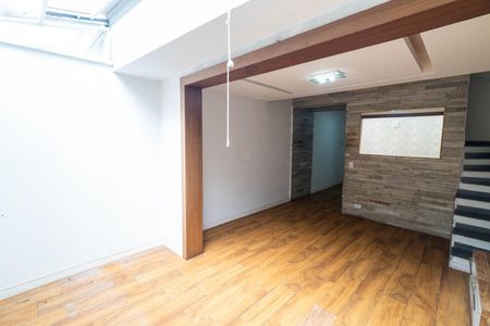 Sala de casa de condomínio à venda com 2 quartos, 77m² em Vila do Encontro, São Paulo