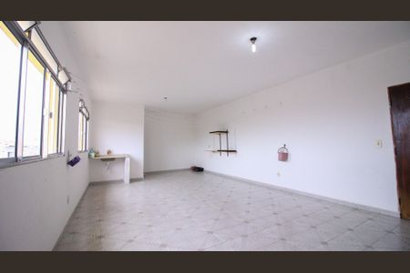 Casa à venda com 400m², 6 quartos e 3 vagas Casa à venda com 400m², 6 quartos e 3 vagasSalão de Festas