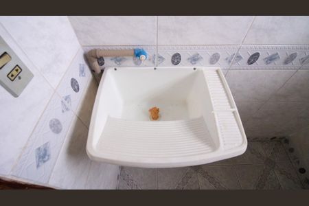 Casa à venda com 400m², 6 quartos e 3 vagas Casa à venda com 400m², 6 quartos e 3 vagasBanheiro Salão de Festas