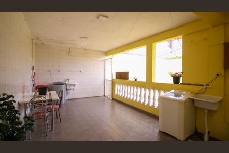 Casa à venda com 400m², 6 quartos e 3 vagas Casa à venda com 400m², 6 quartos e 3 vagasÁrea de Serviço