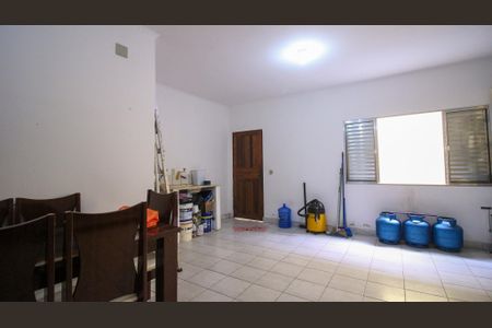 Casa à venda com 400m², 6 quartos e 3 vagas Casa à venda com 400m², 6 quartos e 3 vagasSuíte (casa 3)