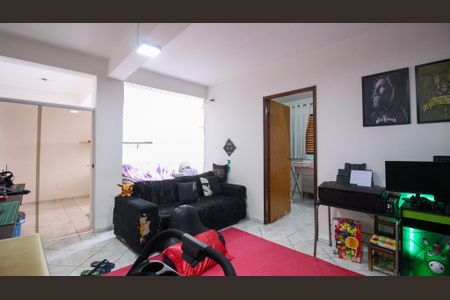 Casa à venda com 400m², 6 quartos e 3 vagas Casa à venda com 400m², 6 quartos e 3 vagasSala 2 (casa 2)