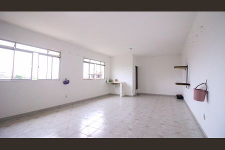 Casa à venda com 400m², 6 quartos e 3 vagas Casa à venda com 400m², 6 quartos e 3 vagasSalão de Festas