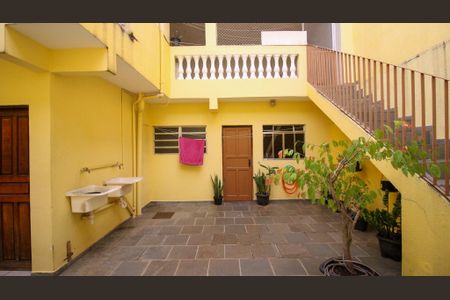 Casa à venda com 400m², 6 quartos e 3 vagas Casa à venda com 400m², 6 quartos e 3 vagasFachada (casa 3)