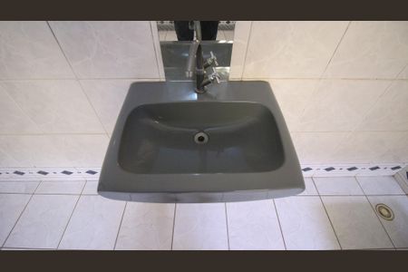 Casa à venda com 400m², 6 quartos e 3 vagas Casa à venda com 400m², 6 quartos e 3 vagasBanheiro da Suíte (casa 3)