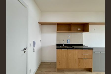 Studio para alugar com 28m², 0 quarto e sem vaga Studio para alugar com 28m², 0 quarto e sem vagaCozinha