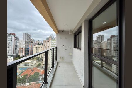Studio para alugar com 28m², 0 quarto e sem vaga Studio para alugar com 28m², 0 quarto e sem vagaSacada