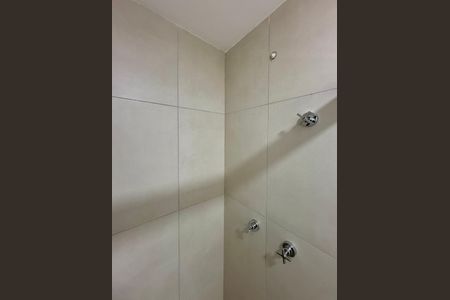 Studio para alugar com 28m², 0 quarto e sem vaga Studio para alugar com 28m², 0 quarto e sem vagaBanheiro