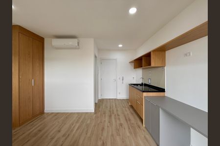 Studio para alugar com 28m², 0 quarto e sem vaga Studio para alugar com 28m², 0 quarto e sem vagaQuarto