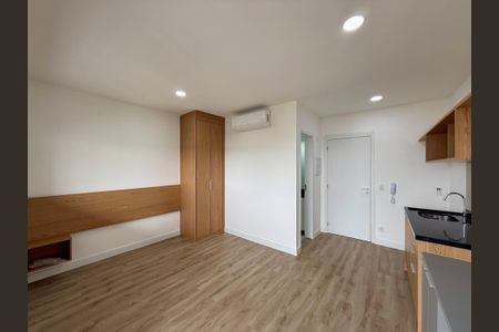 Studio para alugar com 28m², 0 quarto e sem vaga Studio para alugar com 28m², 0 quarto e sem vagaQuarto