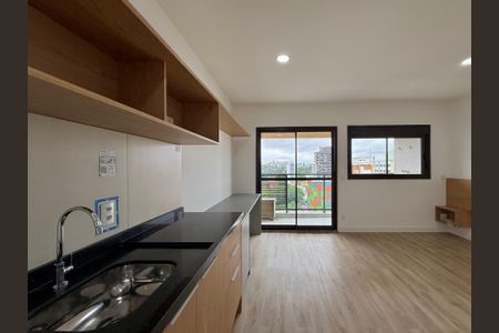 Studio para alugar com 28m², 0 quarto e sem vaga Studio para alugar com 28m², 0 quarto e sem vagaCozinha