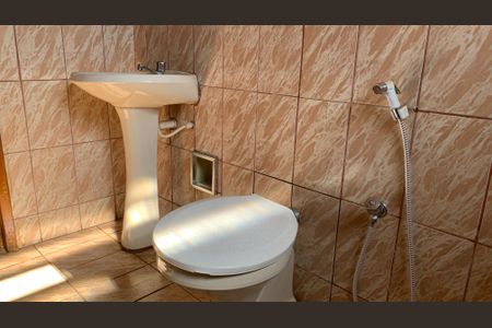 Apartamento para alugar com 110m², 3 quartos e sem vaga Apartamento para alugar com 110m², 3 quartos e sem vagaDetalhe do banheiro