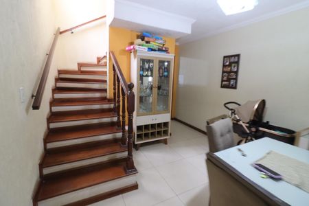 Sala de casa à venda com 4 quartos, 220m² em Cidade das Flores, Osasco
