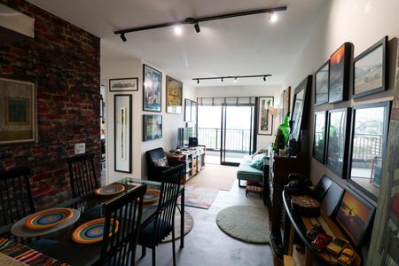 Apartamento para alugar com 2 quartos, 68m² em Vila Cordeiro, São Paulo