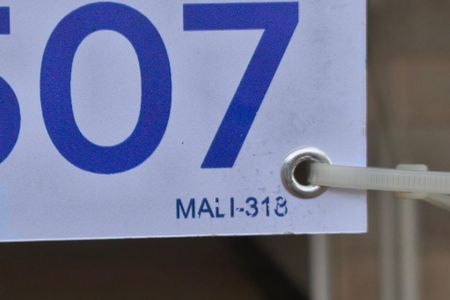 Casa à venda com 183m², 3 quartos e 2 vagasPLACA INSTALADA NA FACHADA  