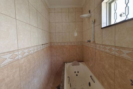 Banheiro Suíte de casa para alugar com 3 quartos, 183m² em Jardim Eulina, Campinas