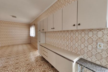 Casa à venda com 183m², 3 quartos e 2 vagasCozinha