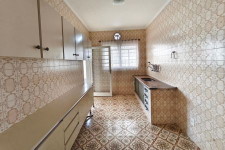 Casa à venda com 183m², 3 quartos e 2 vagasCozinha