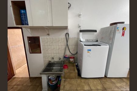 Casa à venda com 128m², 2 quartos e 3 vagas Casa à venda com 128m², 2 quartos e 3 vagasÁrea de Serviço