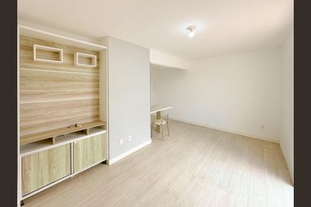Sala de apartamento para alugar com 2 quartos, 57m² em Sertão do Maruim, São José