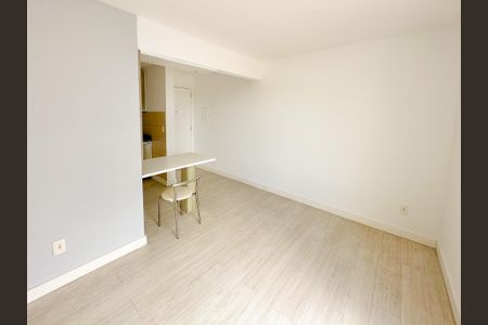 Sala de apartamento para alugar com 2 quartos, 57m² em Sertão do Maruim, São José