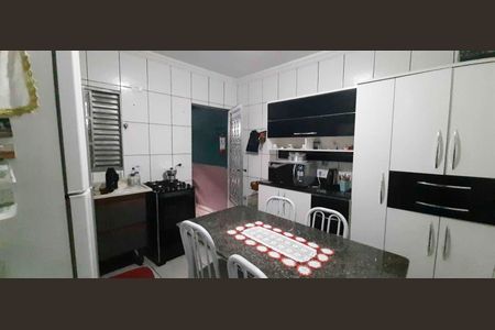 Casa à venda com 180m², 3 quartos e 2 vagas