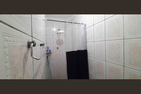 Casa à venda com 180m², 3 quartos e 2 vagas Casa à venda com 180m², 3 quartos e 2 vagasBanheiro da Suíte