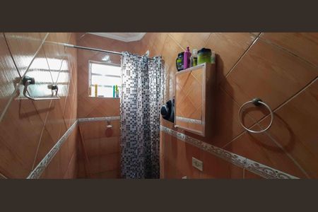 Casa à venda com 180m², 3 quartos e 2 vagas Casa à venda com 180m², 3 quartos e 2 vagasBanheiro