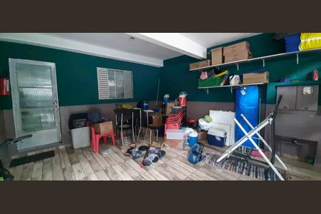 Casa à venda com 180m², 3 quartos e 2 vagas Casa à venda com 180m², 3 quartos e 2 vagasGaragem