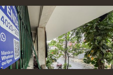 Apartamento à venda com 133m², 3 quartos e 2 vagasPlaquinha