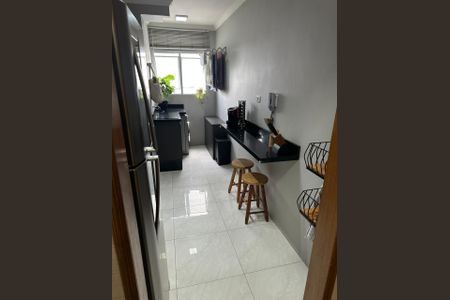 Cozinha e área de serviço de apartamento à venda com 2 quartos, 54m² em Continental, Osasco