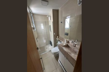 Banheiro de apartamento à venda com 2 quartos, 54m² em Continental, Osasco
