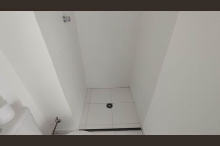 Apartamento para alugar com 33m², 2 quartos e sem vaga Apartamento para alugar com 33m², 2 quartos e sem vagaBanheiro