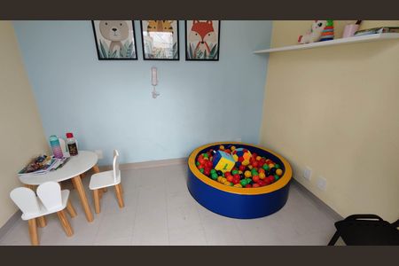 Apartamento para alugar com 33m², 2 quartos e sem vaga Apartamento para alugar com 33m², 2 quartos e sem vagaBrinquedoteca