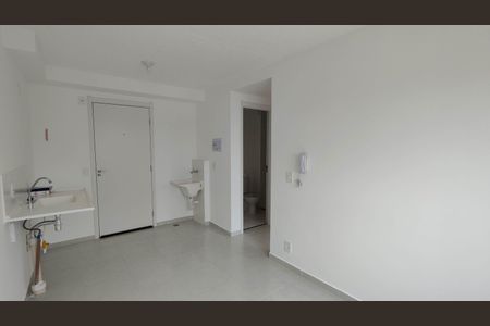 Apartamento para alugar com 33m², 2 quartos e sem vaga Apartamento para alugar com 33m², 2 quartos e sem vagaSala / Cozinha e Área de serviço