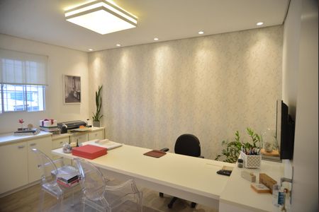 Casa à venda com 278m², 2 quartos e 4 vagasQuarto 4