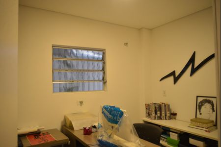 Casa à venda com 278m², 2 quartos e 4 vagasQuarto 3