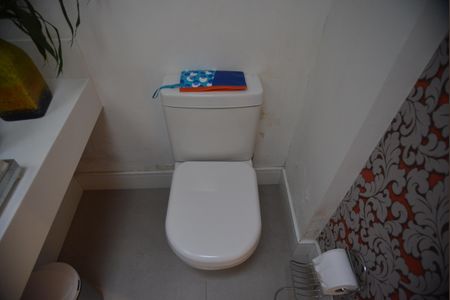 Casa à venda com 278m², 2 quartos e 4 vagasLavabo