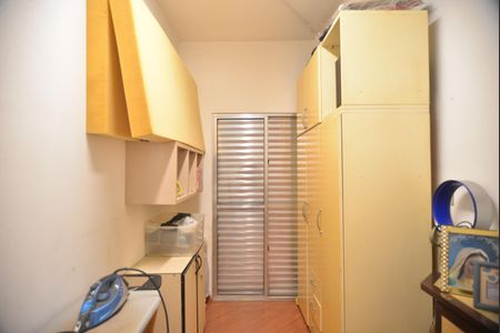 Casa à venda com 278m², 2 quartos e 4 vagasCloset Quarto 2